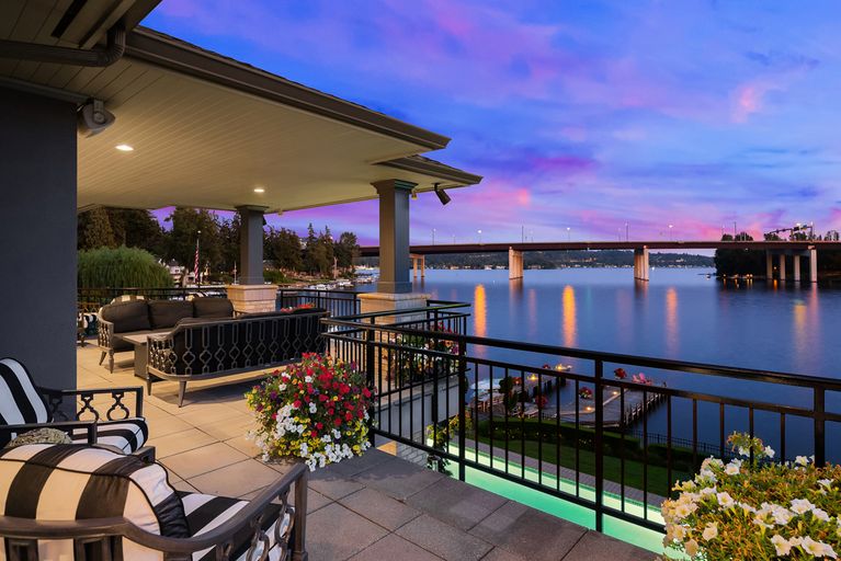 View of Two Seattle Properties that Reveal the Perks of Living on the Water ...