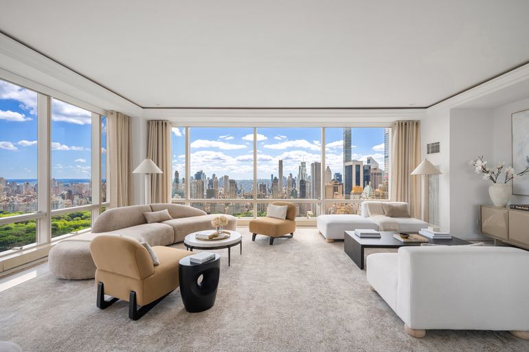 5-Star Living: Penthouse Condo in 'Golden Triangle' of Beverly Hills ...