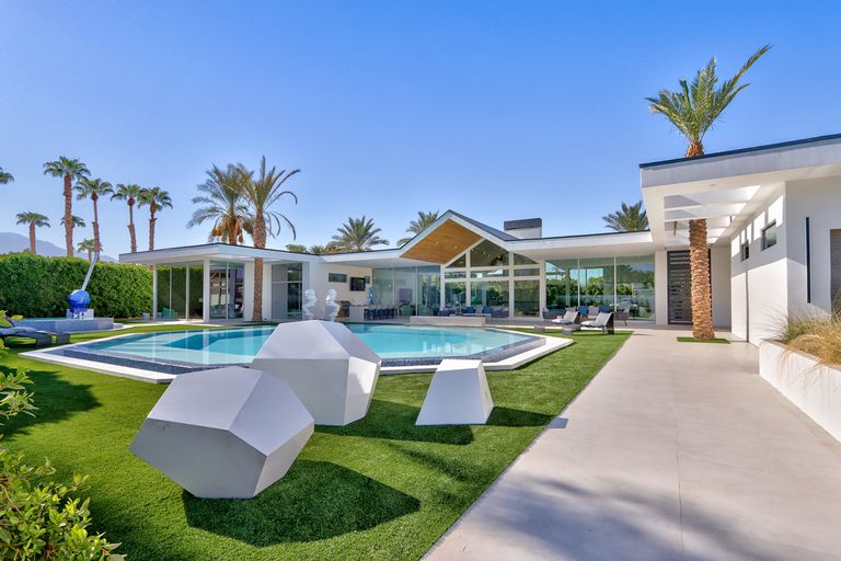 Go Inside A Brand-New Eichler-Inspired Rancho Mirage Masterpiece ...