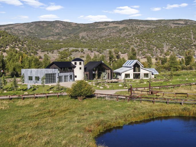 This 21-Acre Utah Riverfront Ranch Is a Dream for Fly Fishers, Horse ...