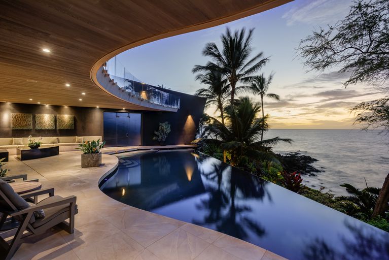 Maui's Contemporary Oceanfront Masterpiece - Editorial - Coldwell ...