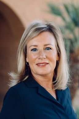 Shelly Farmery, Coldwell Banker Realty