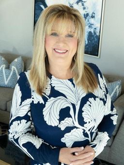 Robin Hunt - Coldwell Banker Apex Realtors - Coldwell Banker Global Luxury