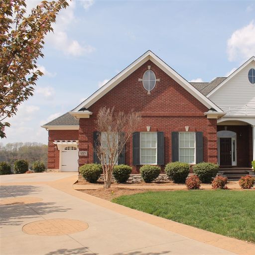 1221 Drakes Ridge Lane, Bowling Green, KY 42103 United States ...